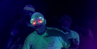 [Gallery] Blacklight Run Raises Money for Charity, Throws Weird After Party
