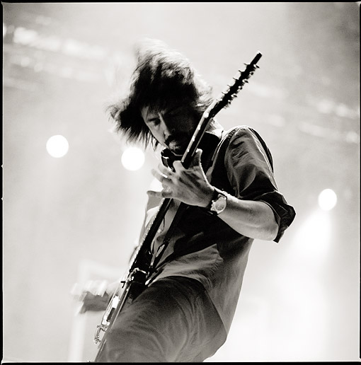 Free Press Houston » Foo Fighters live in 3D in Houston, TX!